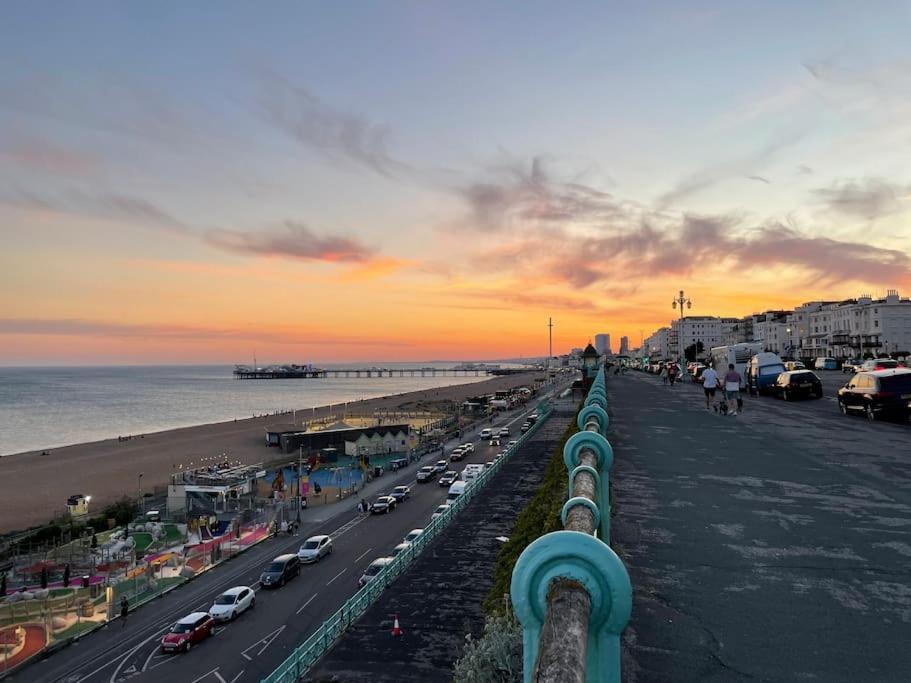 Rooms In A Beautiful House With Free On St Parking Hove Esterno foto