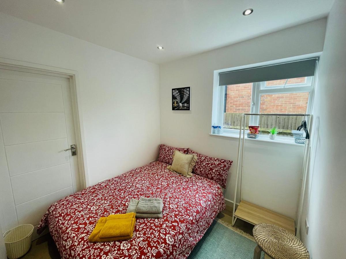 Rooms In A Beautiful House With Free On St Parking Hove Esterno foto